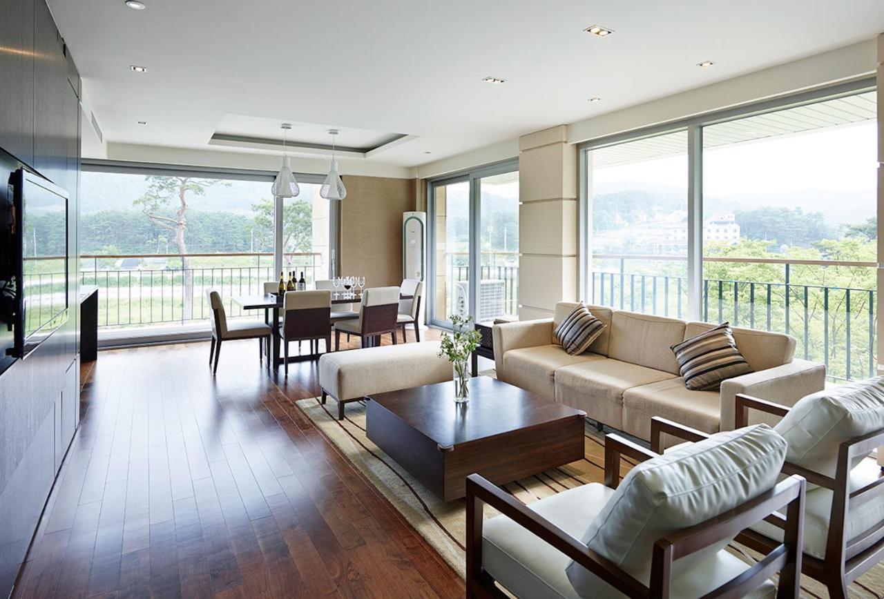 The Suites Hotel Namwon Екстериор снимка