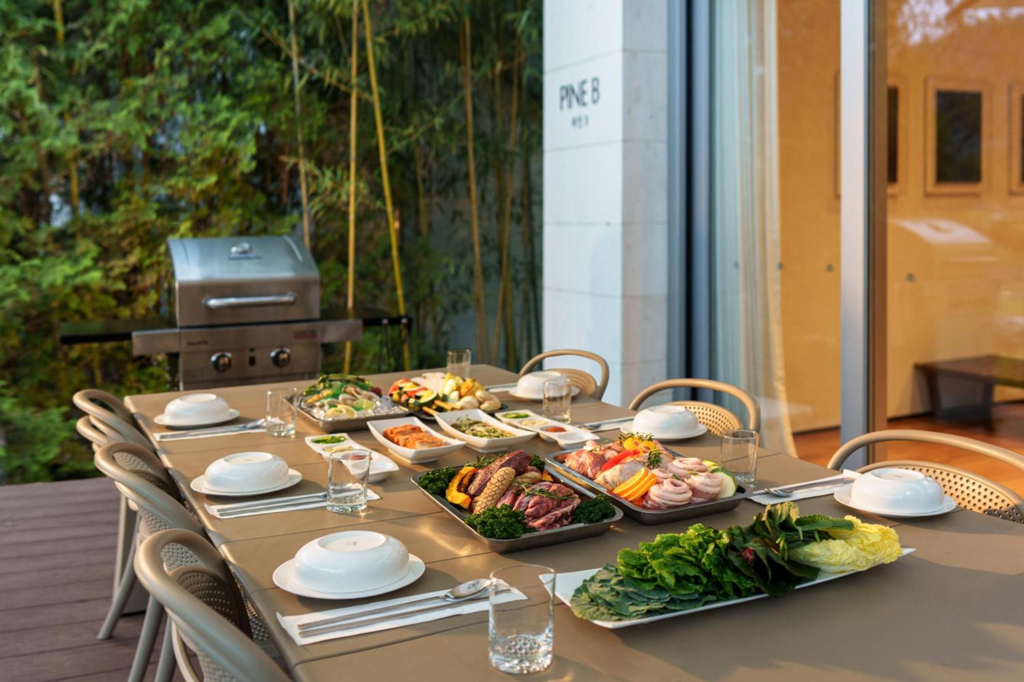 The Suites Hotel Namwon Екстериор снимка