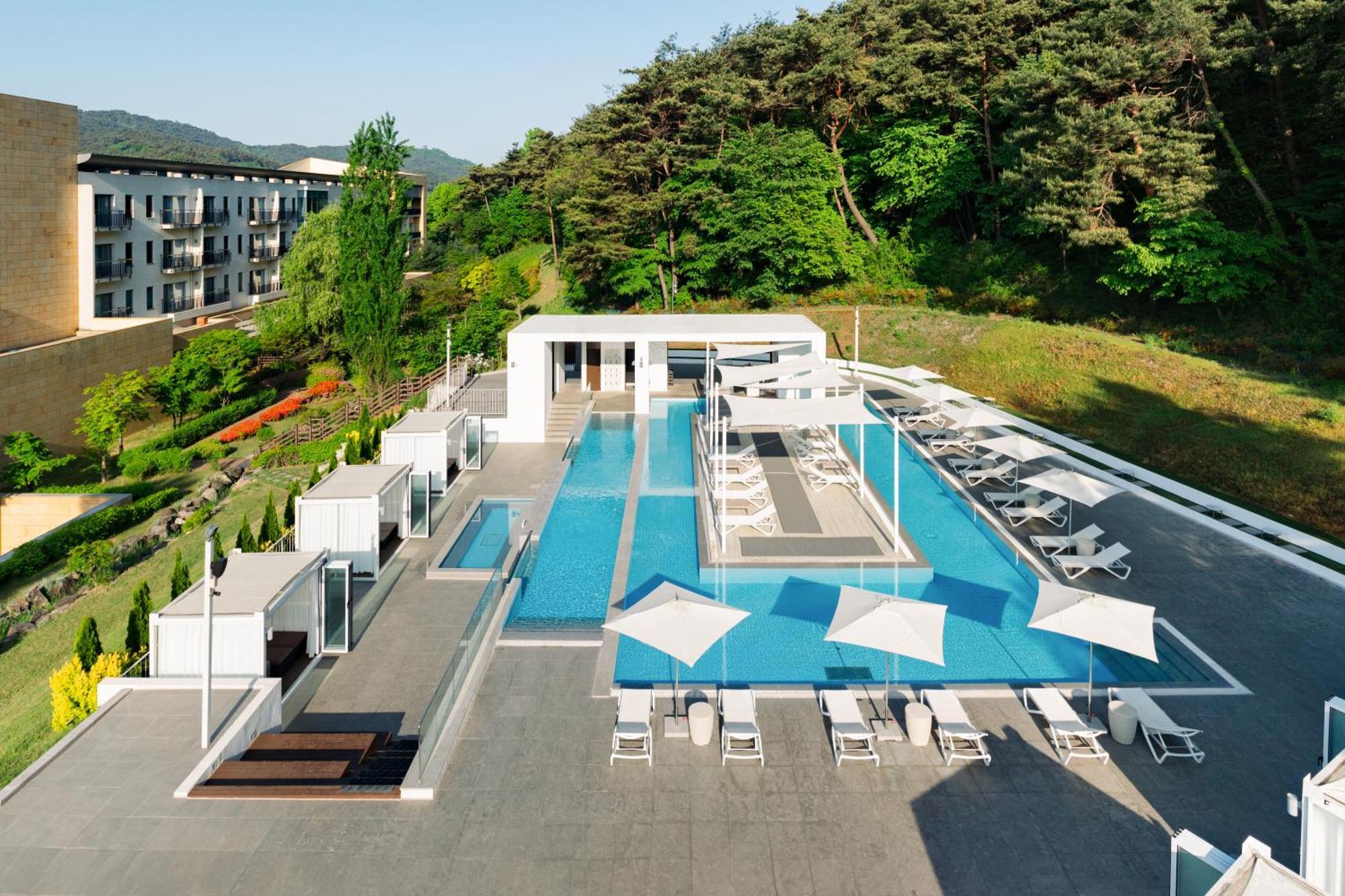 The Suites Hotel Namwon Екстериор снимка