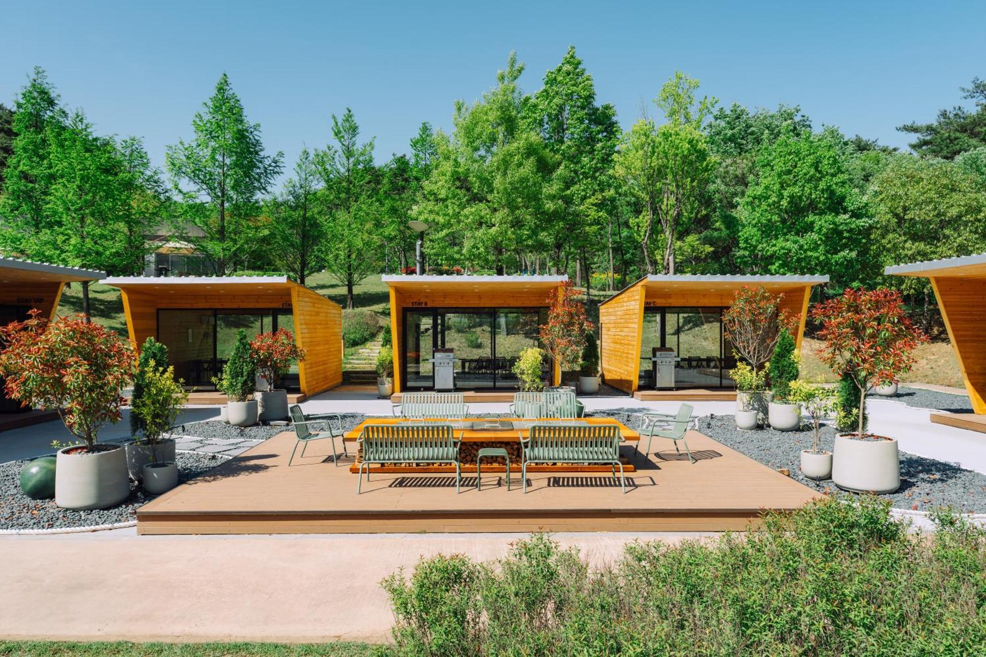 The Suites Hotel Namwon Екстериор снимка